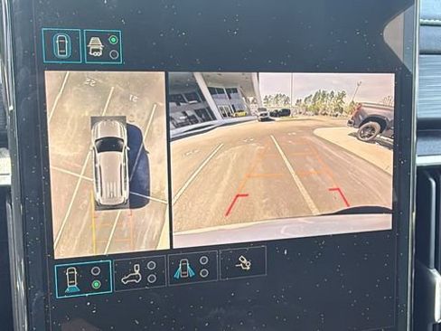 Used 2025 GMC Acadia Elevation image 20