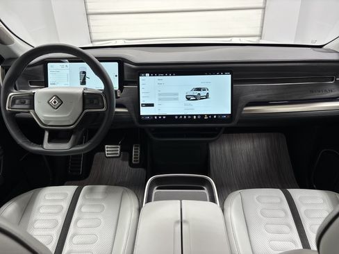 Used 2024 Rivian R1S Adventure AWD/4WD image 27