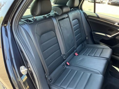 Used 2017 Volkswagen Golf R image 20