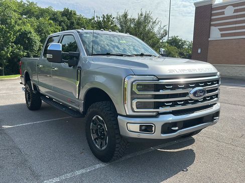 Certified 2024 Ford F250 Platinum w/ Tremor Off-Road Package AWD/4WD image 7
