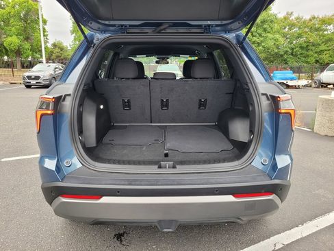 Used 2025 Chevrolet Equinox LT AWD/4WD image 27