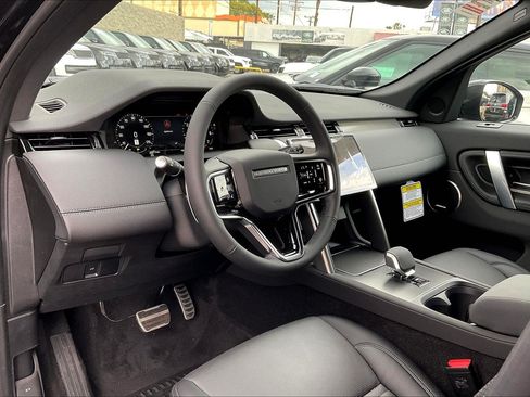 New 2026 Land Rover Discovery Sport Landmark AWD/4WD image 10
