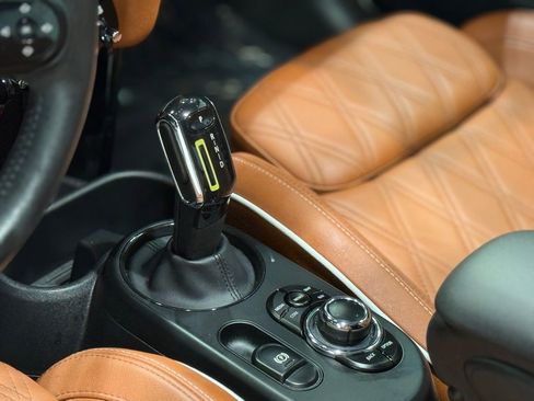 Used 2024 MINI Cooper SE w/ Signature Upholstery Package image 13