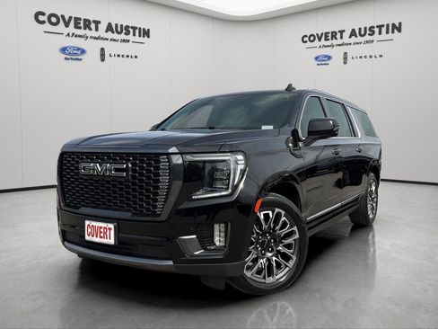 Used 2023 GMC Yukon XL Denali Ultimate image 1
