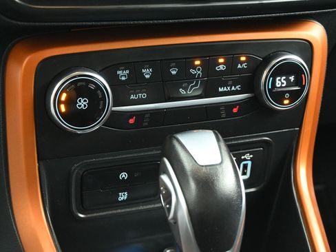 Used 2021 Ford EcoSport SE w/ SE Appearance Package image 22