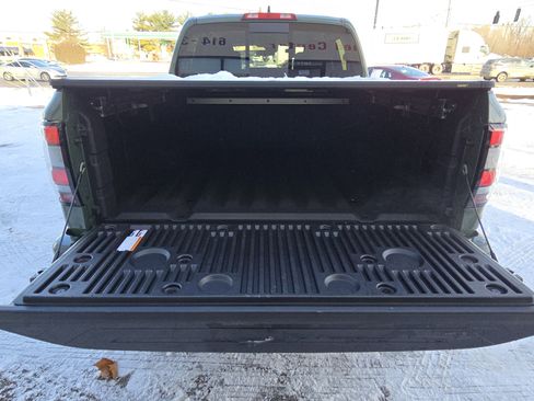 Used 2023 Nissan Frontier SV w/ SV Convenience Package image 16