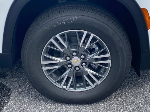 New 2026 Chevrolet Traverse LT w/ Driver Confidence Package image 8