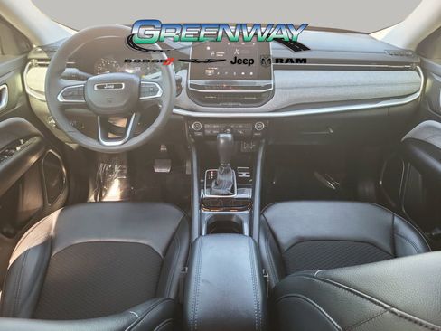 Used 2022 Jeep Compass Latitude image 6