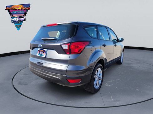 Used 2019 Ford Escape S image 5