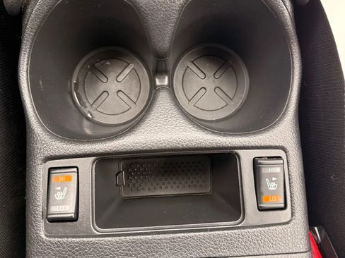 Used 2020 Nissan Rogue SV image 24