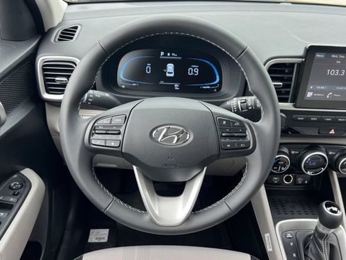 New 2026 Hyundai Venue SEL FWD image 13