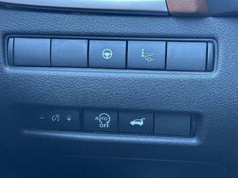 New 2026 Nissan Rogue Platinum image 32