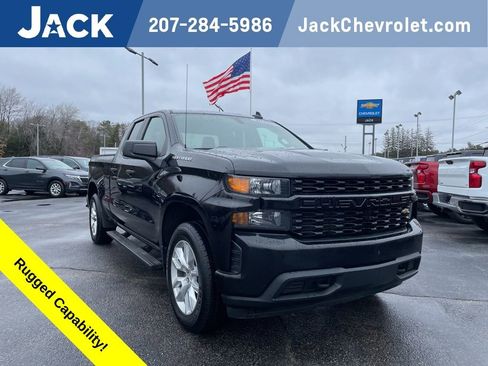 Used 2020 Chevrolet Silverado 1500 Custom w/ Custom Value Package image 1