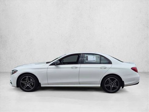 Certified 2018 Mercedes-Benz E 300 4MATIC image 9