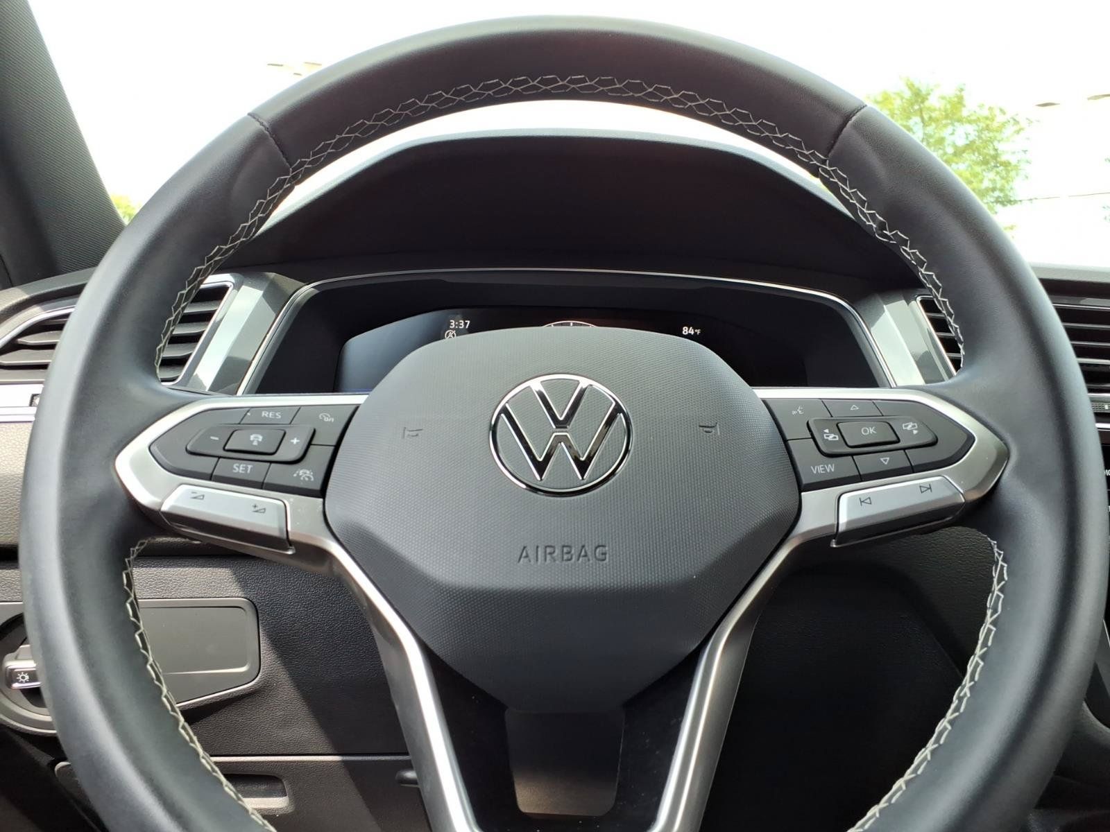 Used 2023 Volkswagen Tiguan SE FWD image 29