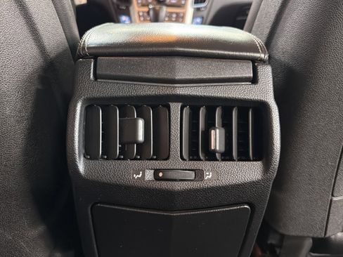 Used 2012 Cadillac CTS AWD Sedan image 33