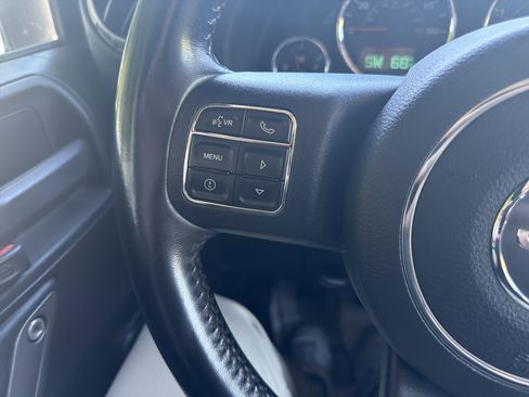 Used 2016 Jeep Wrangler Unlimited Sport w/ Connectivity Group AWD/4WD image 18