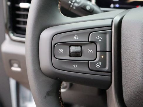New 2026 GMC Sierra 2500 AT4 w/ AT4 Premium Plus Package AWD/4WD image 39