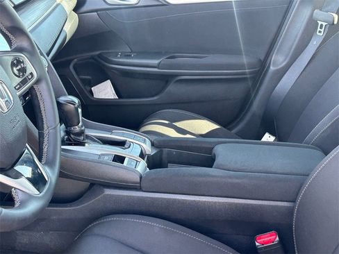 Used 2020 Honda Civic EX image 9