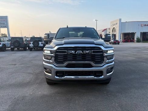 Used 2026 RAM 2500 Big Horn AWD/4WD image 2