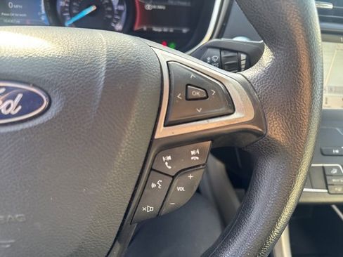 Used 2019 Ford Fusion SE image 22