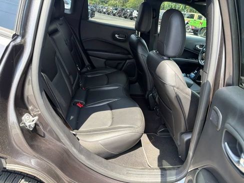 Used 2021 Jeep Compass Latitude w/ Sun and Sound Group AWD/4WD image 14