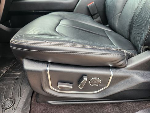 Used 2020 Ford Expedition Platinum RWD image 17