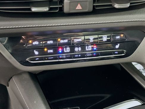 Used 2023 Buick Envision Essence w/ Sport Touring Package AWD/4WD image 25