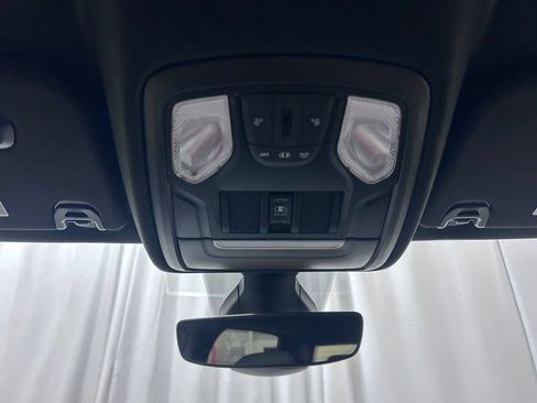 Used 2022 RAM 1500 Big Horn AWD/4WD image 18