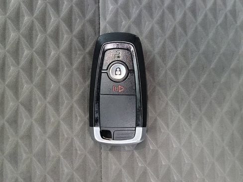 Used 2021 Ford Escape SE FWD image 32