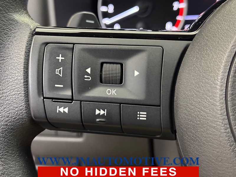 Used 2023 Nissan Rogue SV AWD/4WD image 35