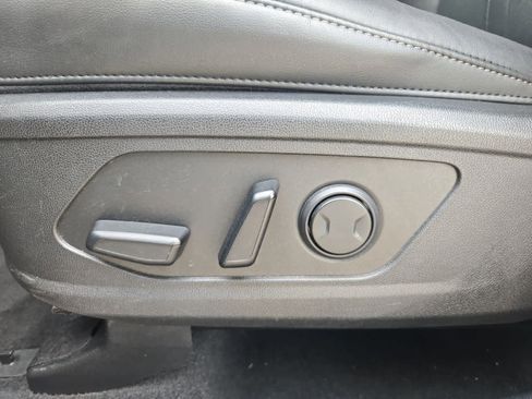 Certified 2022 Kia Sorento SX image 21