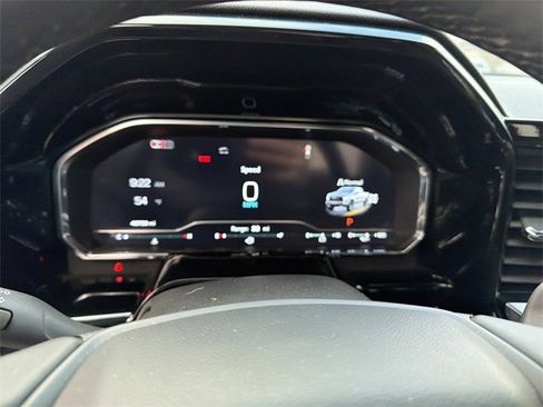 Used 2024 Chevrolet Silverado 1500 LT Trail Boss w/ Convenience Package II image 18