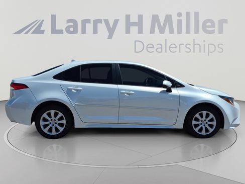 Used 2023 Toyota Corolla LE w/ Carpet Mat Package (TMS) FWD image 6