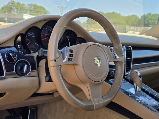 Used 2016 Porsche Panamera 4 AWD/4WD image 31