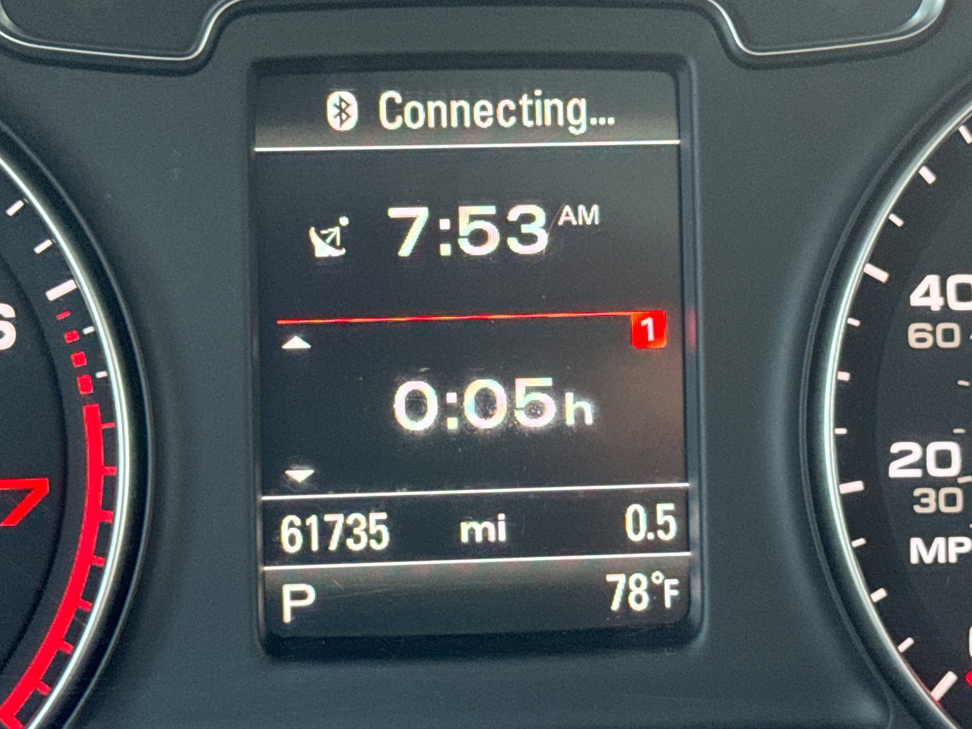 Used 2018 Audi Q3 2.0T Premium Plus w/ Premium Plus Package AWD/4WD image 27