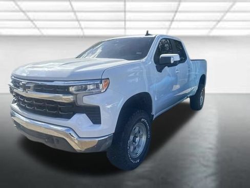 Used 2023 Chevrolet Silverado 1500 LT AWD/4WD image 6
