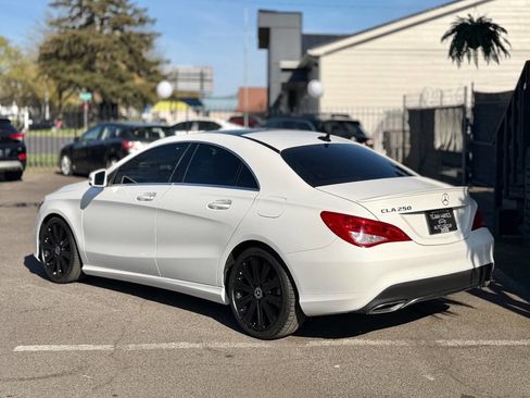 Used 2019 Mercedes-Benz CLA 250 image 4