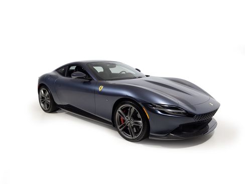 Used 2021 Ferrari Roma RWD image 9