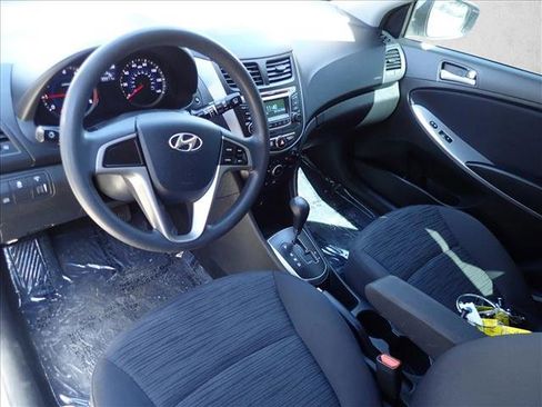 Used 2017 Hyundai Accent SE image 10