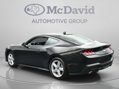 Used 2026 Ford Mustang Coupe RWD image 6