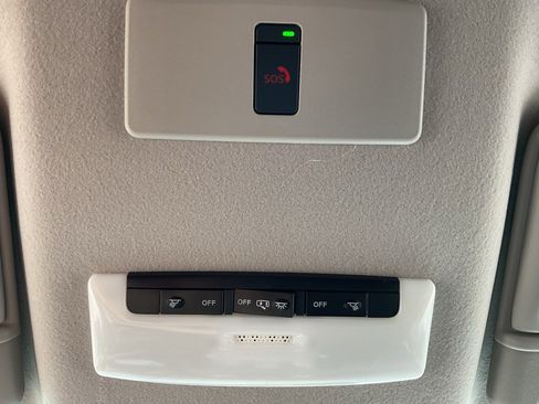 New 2025 Nissan Versa SR w/ Trunk Package image 26