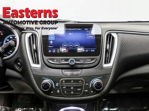 Used 2024 Chevrolet Malibu LT image 12