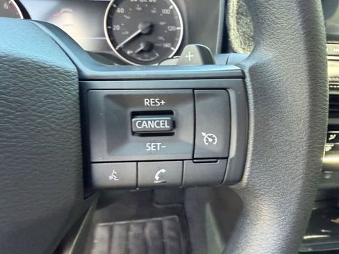 Used 2026 Nissan Rogue S FWD image 11