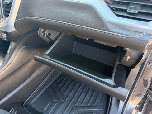 Used 2018 GMC Acadia SLE FWD image 36