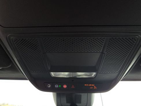 Used 2025 Chevrolet Equinox LT image 24