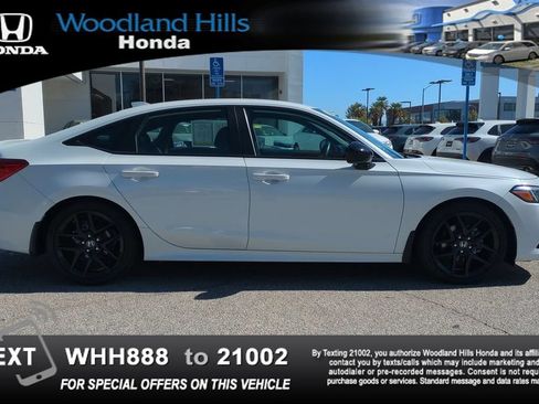 Used 2023 Honda Civic Sport image 4