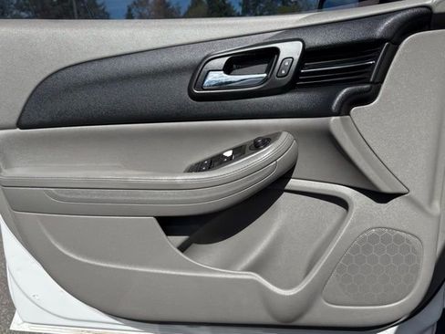 Used 2015 Chevrolet Malibu LS FWD image 16