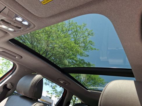 Used 2019 Hyundai Santa Fe AWD image 15
