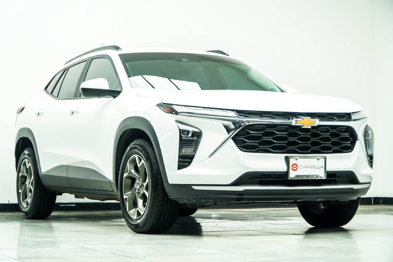 Used 2024 Chevrolet Trax LT w/ Driver Confidence Package FWD image 4